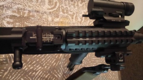 Vendo rifle VZ 58 en cal. 222 Rem. Nuevecito, menos de 500 disparos, con muchos extras y accesorios, el 12