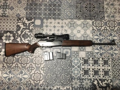 En calibre 3006.
Vendo por no usarlo.incluyo las monturas fijas y el visor bushnell además de 2 cargadores 01