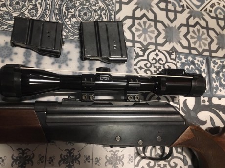 En calibre 3006.
Vendo por no usarlo.incluyo las monturas fijas y el visor bushnell además de 2 cargadores 00