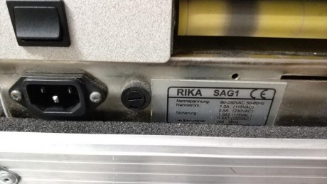 Hola compañeros.

Estoy vaciando mi armario y pongo a la venta mi máquina de puntuación electrónica de 12