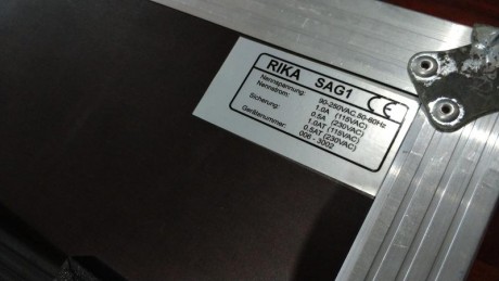 Hola compañeros.

Estoy vaciando mi armario y pongo a la venta mi máquina de puntuación electrónica de 20