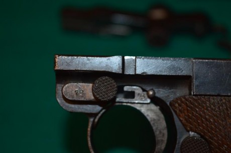 Muy buenas a todos, Pues que pongo a la venta una de mis joyas, Una Luger de 1917, la de artilleria,en 00