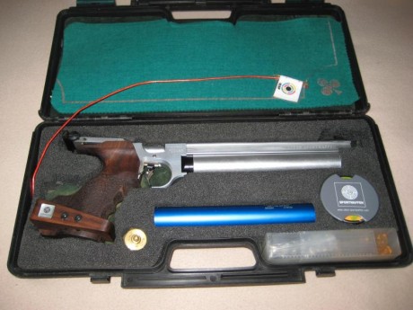 vendo  STEYR LP 10 - cal. 4,5    800 € 00