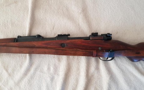 Se vende rifle mauser k98 del año 1.939 .  Calibre 7.92 
Militar y 8 x57 IS . Lleva los punzonados del 00