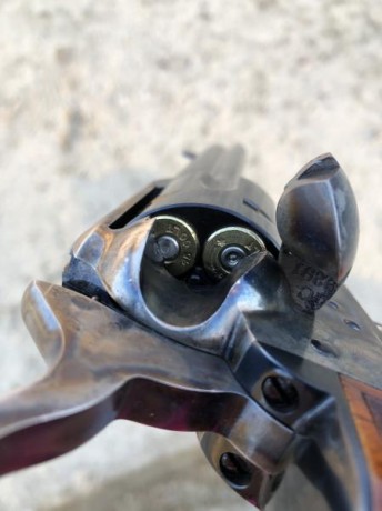 Buenas noches.

Como puse en otro post:

 https://www.armas.es/foros/armas-cortas/uberti-cattleman-ii-1072491?p=3477069&hilit=uberti#p3477069 50