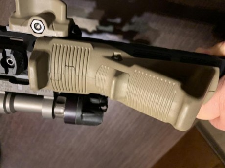 Hola vendo grip angular MAGPUL AFG en color FDE.
Precio 40 envío a península incluido
Saludos 00