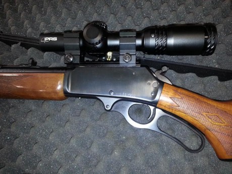 Con menos de dos cajas de balas disparadas el arma se encuentra nuevo, como se aprecia en las fotos. incorpora 11