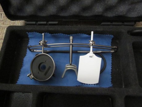 :apla:  :apla:  :apla: Hola.
Pongo unas gafas para tiro de la marca Knobloch, tiene regulador de puente 00