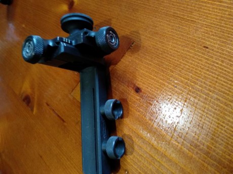 Vendo dioptero marca Walther carril de 11
o cambio por dioptero de avancarga
Precio 80€  más portes
Esta 02