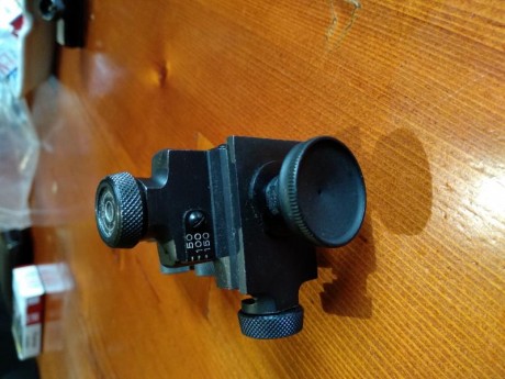 Vendo dioptero marca Walther carril de 11
o cambio por dioptero de avancarga
Precio 80€  más portes
Esta 10