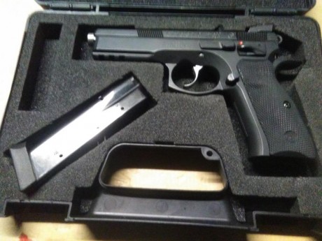 Hola.
Vendo pistola semiautomática CZ SHADOW de cinco pulgadas de cañon.
Con maletín original, tres cargadores 01