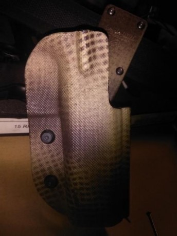 Hola.
Vendo pistola semiautomática CZ SHADOW de cinco pulgadas de cañon.
Con maletín original, tres cargadores 00
