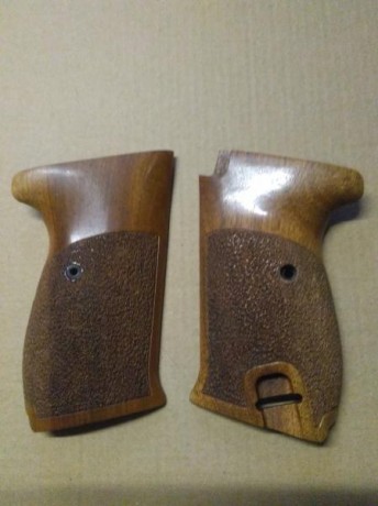Hola. Vendo cachas de madera NILL, válidas para las pistolas WALTHER P-38 y P-1.
Están en Zaragoza.
Precio 00