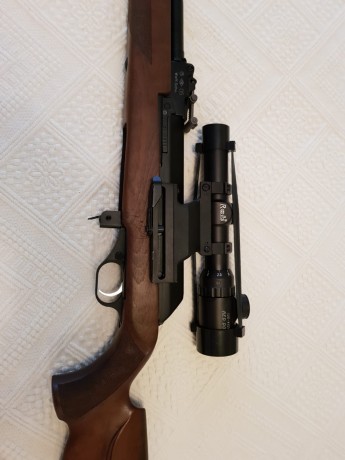 Vendo molot 30 06 monturas visor el de la foto maletín y bípode precio 1200 el arma está en Vitoria preguntas 01