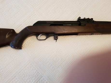 Vendo molot 30 06 monturas visor el de la foto maletín y bípode precio 1200 el arma está en Vitoria preguntas 00