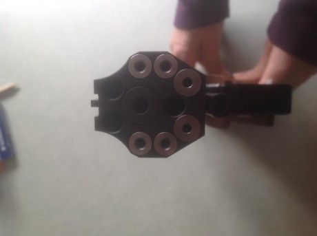Vendo pistola Match Guns electronica cal. 22 talla M de derecha.
Esta casi nueva ya que se ha usado muy 00
