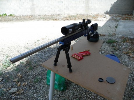 hoy he empezado el rodaje de mi nuevo rifle  :caba:   :caba:   :caba: 
mucho tiempo esperandolo pero ya 01