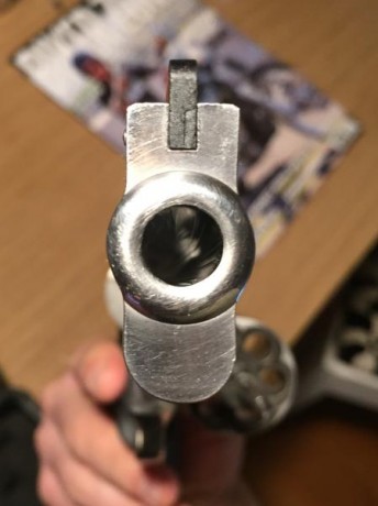Buenas tardes!

vendo revolver amadeo rossi cal 357 mag inox.

muy pocos tiros.

para ver y probar en 20