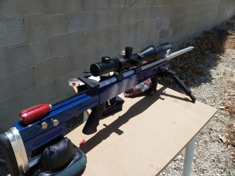 hoy he empezado el rodaje de mi nuevo rifle  :caba:   :caba:   :caba: 
mucho tiempo esperandolo pero ya 21