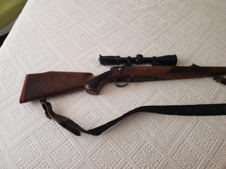 Sako 75 en 30 06 con visor poco uso precio 1200 euros juan 667375211el arma está en Vitoria 00