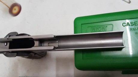 Por abandonar la precisión de 9mm vendo mi Target Master 9 mm . Está perfecta de ajuste, funcionamiento 12