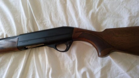 Hola compañeros:

Se vende escopeta semiautomatica Franchi Afinity calibre 20, cañon de 61cm, ligerísima 01