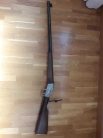 Vendo este magnifico rifle de Pedersoli.
Es un Rolling Bloc en 45/70.
Va con tunel y diopter.
Pido 700 02