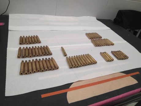 VENDIDOS!!!.

Se puede cerrar.

----€ (Portes incluidos) + 89 vainas con un solo uso.

:pist:  :pist: 00