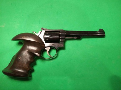 Vendo revolver Smith Wesson K 14-3, calibre 38, magnífico estado tanto de mecánica como el pavonado.
Lo 00