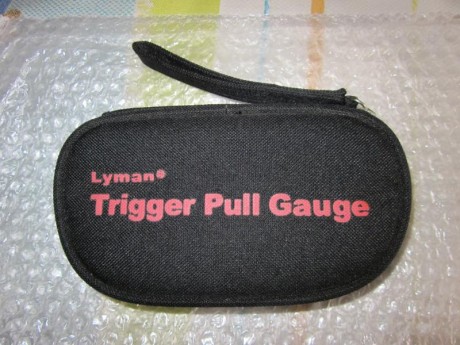 :D Hola.
Pongo a la venta, pesador para disparadores, es de la marca Lyman
está usado pero su funcionamiento 00