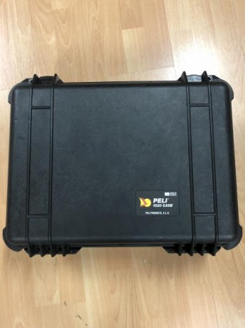 Vendo maleta peli 1520.
Precio: 100€ 02