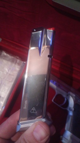 RESERVADA
Vendo mi Tanfoglio Limited Custom del 9mm con poco uso en fuego central, y en muy buen estado. 02