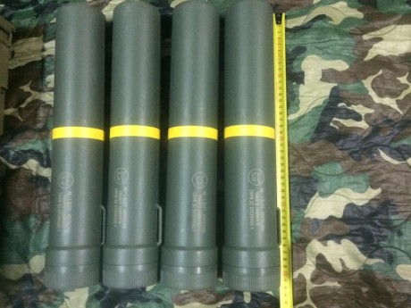 Hola a todos,vendo tubo empaque de plástico estanco personalmente los uso para guardar vainas: 10€ la 01