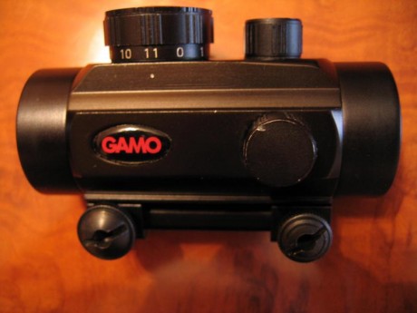 Hola compañeros,estoy haciendo hueco,y van saliendo
cosas,tengo un cargador de la Star 9mm corto,creo 01