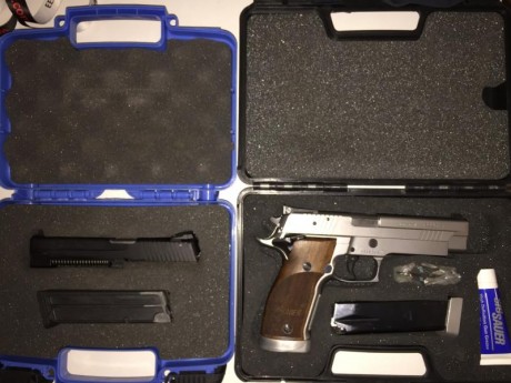 Se vende SIG-SAUER X-FIVE 9mm Pb + Kit del 22lr usado el primer día, estado impecable, Se vende por cambio 01