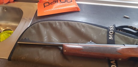 Hola.  Un amigo vende éste rifle por dejar la caza. Con marcas de uso. 650€ portes incluidos a la península. 10