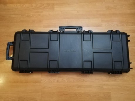 Hola a todos.
Vendo un maletín de arma larga a estrenar. El maletín no se ha usado nunca, repito que es 01