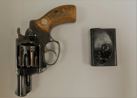 Vendo astra del calibre 32 SW de 2" , en buen estado 50€,  Madrid,
es de un compañero teléfono de 00