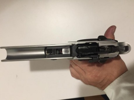 Se vende SIG-SAUER X-FIVE 9mm Pb + Kit del 22lr usado el primer día, estado impecable, Se vende por cambio 21