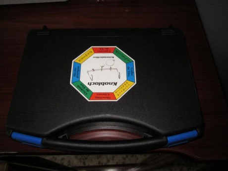 Hola.
Pongo a la venta, unas gafasa Knoblock,completas con tan solo tres meses de uso.
Tiene sus accesorios 02