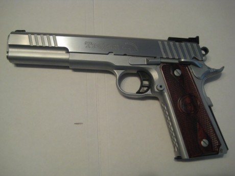 Hola, un amigo vende pistola S.T.I. TROJAN, del 9, muy pocos tiros.

Precio: 1.000€ más portes

Interesados: 00