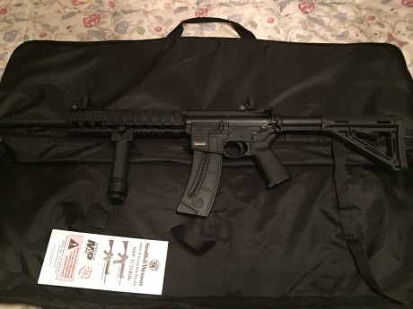 VENDIDA.

Vendo por no usar Smith & Wensson M&P 15 22lr. en perfecto estado no ha disparado mas 02