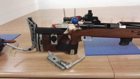 Pues eso un compañero del club me pide que ponga a la venta su fusil grunig 6mm br modelo super target 12