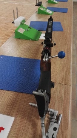 Pues eso un compañero del club me pide que ponga a la venta su fusil grunig 6mm br modelo super target 11
