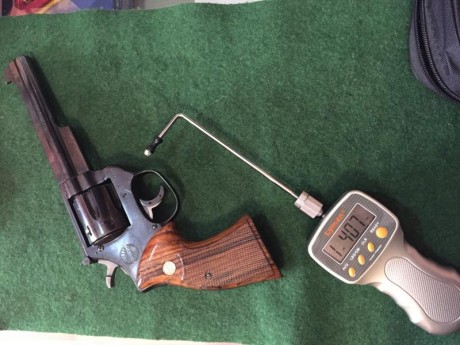 Hola, vendo revólver Astra Match de 5 ,5 pulgadas con alza regulable en altura y deriva y gatillo ancho 120