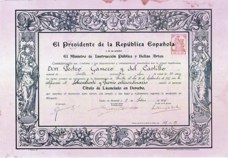  EN RECUERDO Y HOMENAJE A LOS QUE YA NO ESTÁN. 

Si pones en  GOOGLE    PASAPORTES EN LA MEMORIA   da 140