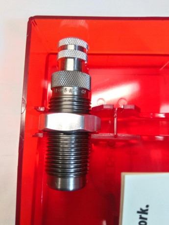 Hola, estoy buscando unos Dies del 45 Acp en buen estado, contactar por privado.

Gracias  :birra^: 

Saludos 70