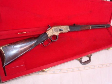 Vendo esta preciosidad de rifle en perfecto estado de uso y conservación, es una pieza casi única. Se 01