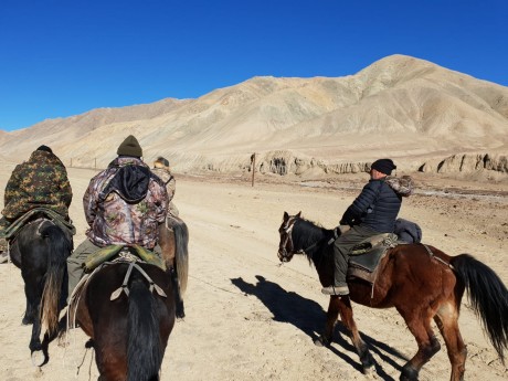 Buenas tardes a todos los foreros :

Fue en marzo cuando concrete y cerré mi sueño , cazar un Ibex en 21