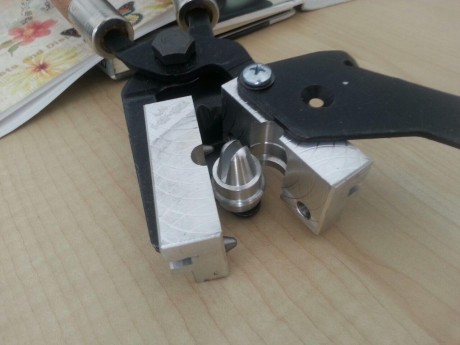 Vendo este kit de fundicion, todo el lote completo, no vendo por separado, creo que el precio es mas que 12